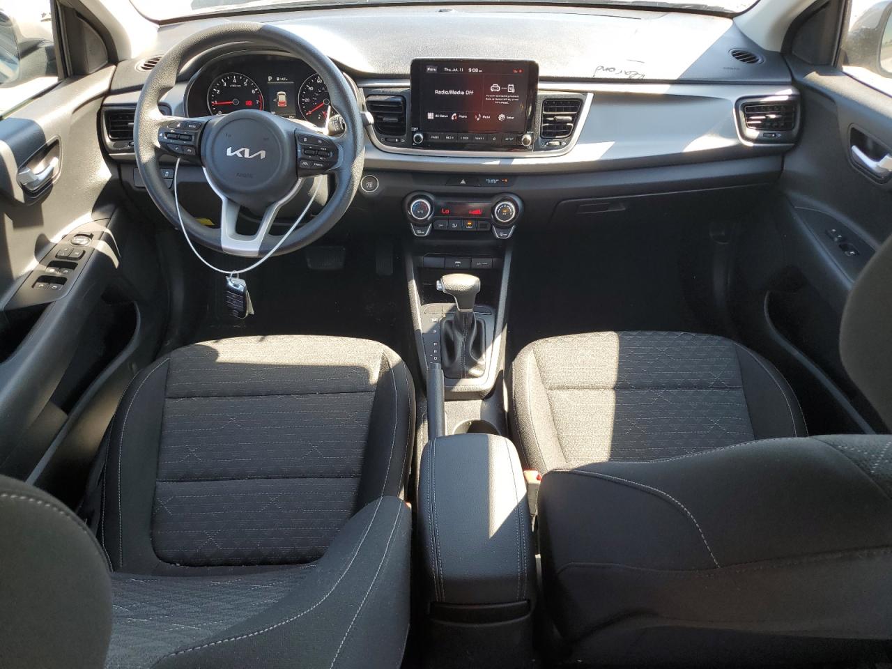 3KPA25AD8NE482678 2022 Kia Rio S