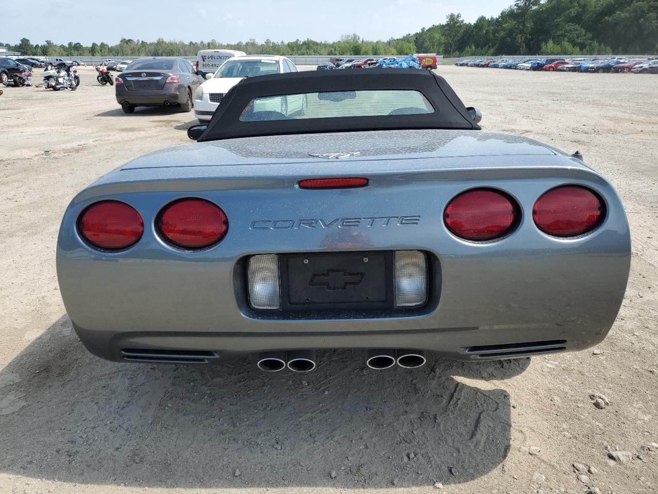 1G1YY32GX35132559 2003 Chevrolet Corvette