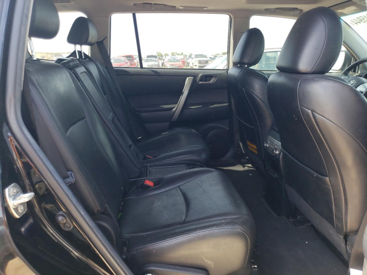 5TDZK3EH2CS076452 2012 Toyota Highlander Base