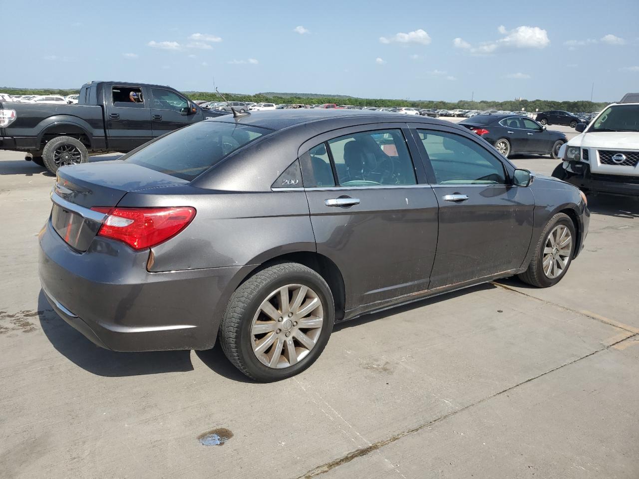 2014 Chrysler 200 Limited vin: 1C3CCBCG8EN185406