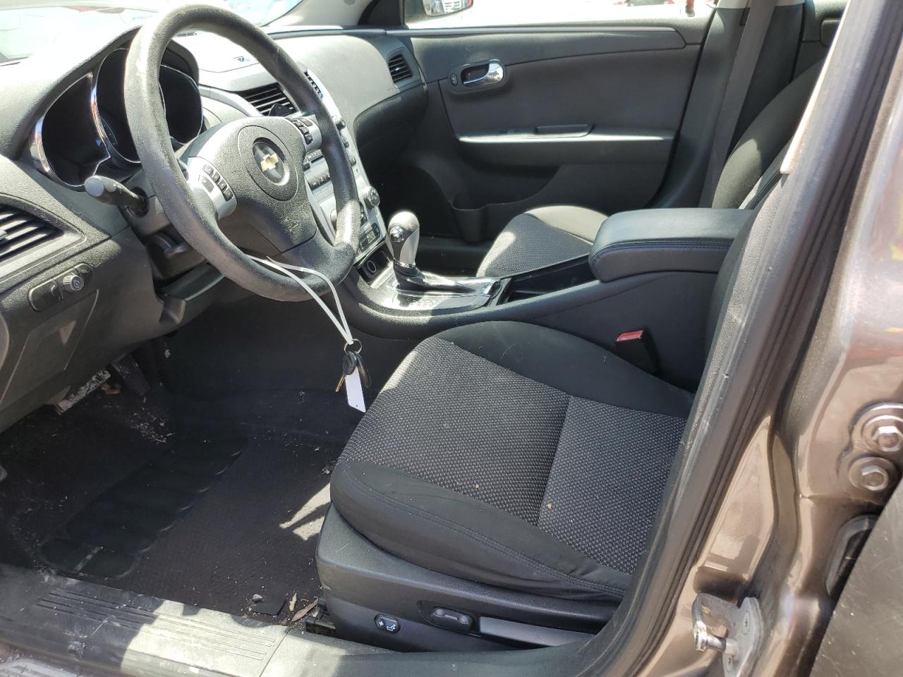 1G1ZC5EB4AF117142 2010 Chevrolet Malibu 1Lt