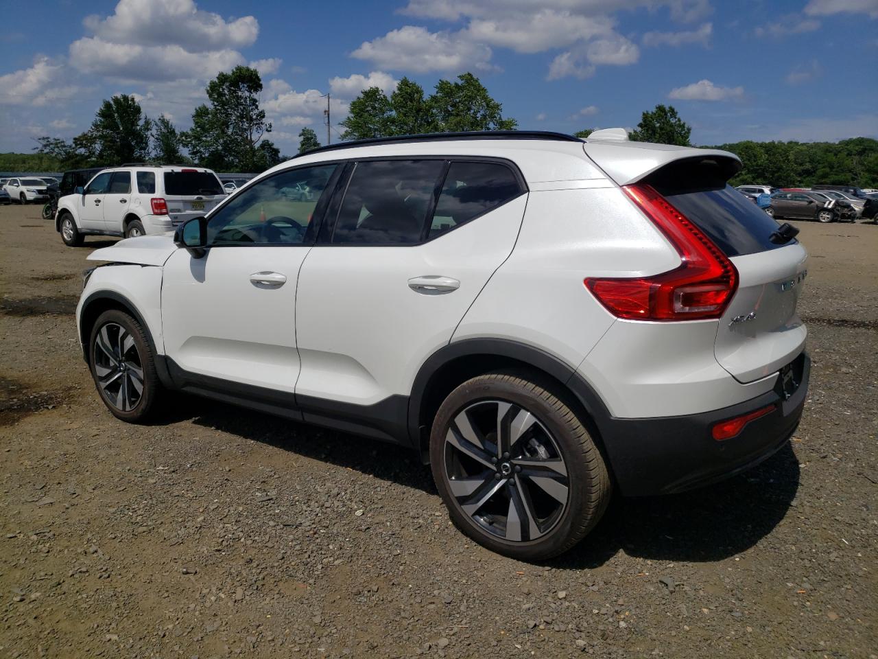 YV4L12UW8P2014082 2023 Volvo Xc40 Plus