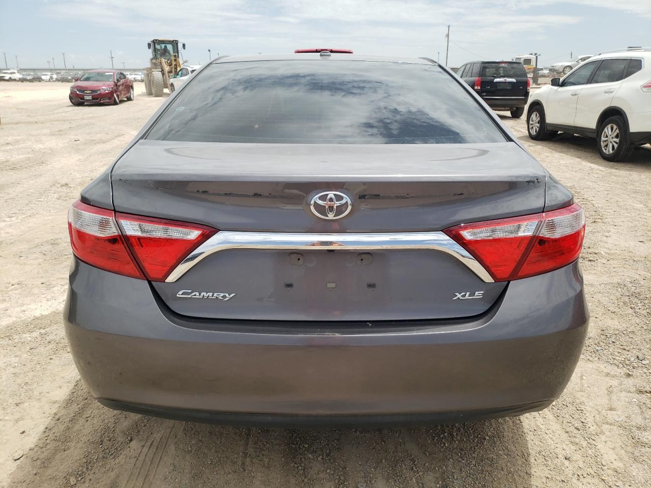 4T4BF1FK2GR543277 2016 Toyota Camry Le