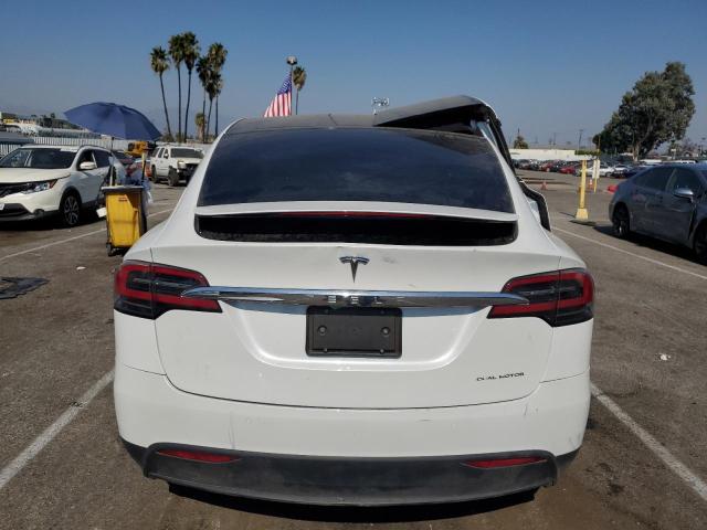 2019 Tesla Model X VIN: 5YJXCBE28KF204240 Lot: 61353884