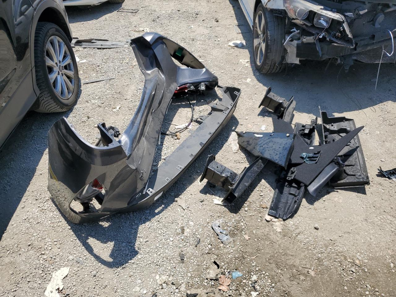 JTDKAMFP1M3182930 2021 Toyota Prius Prime Le