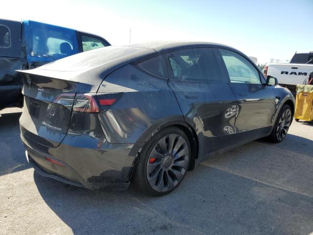 7SAYGDEF7RF023036 Tesla Model Y  3