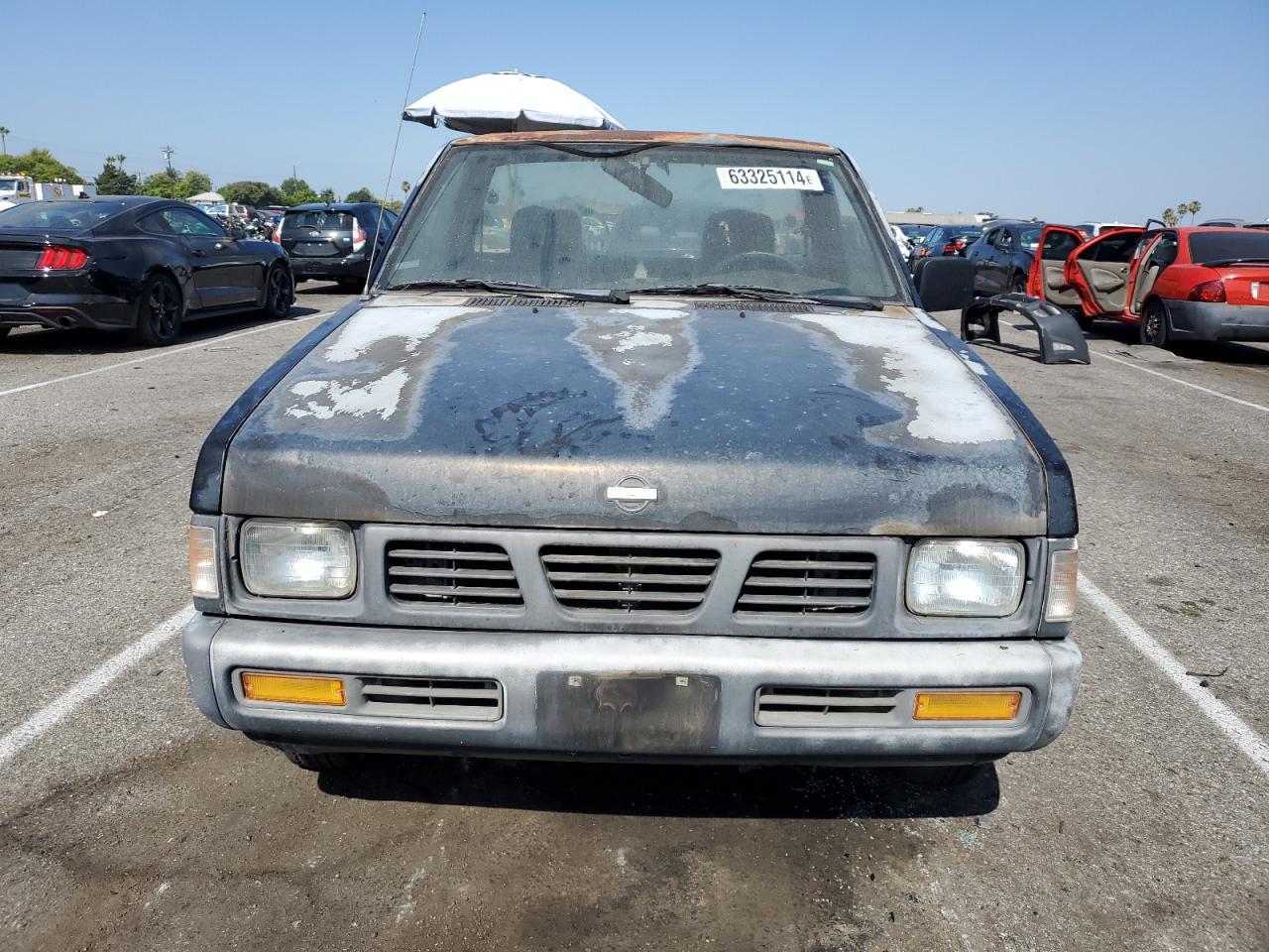 Lot #2996161413 1995 NISSAN TRUCK E/XE