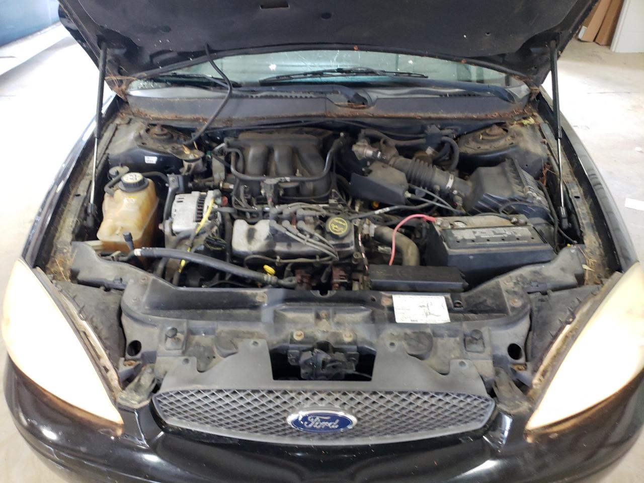 1FAFP53U74A213048 2004 Ford Taurus Se