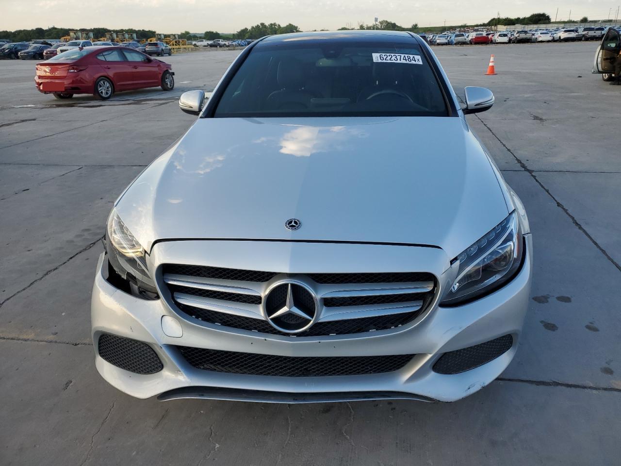 2018 Mercedes-Benz C 300 4Matic vin: 55SWF4KB7JU236189