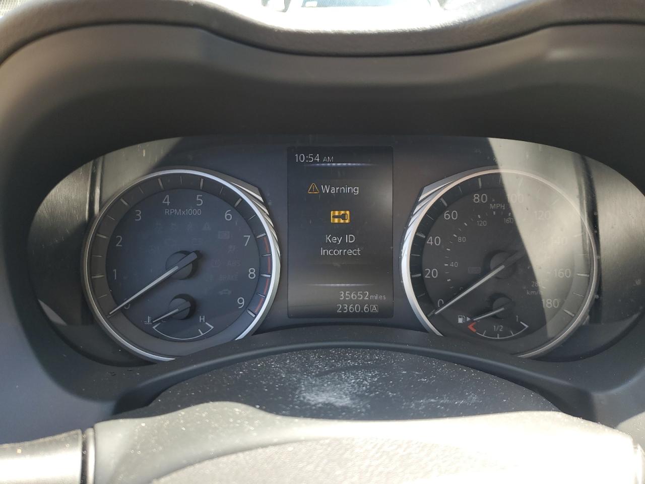 JN1EV7AR5JM436868 2018 Infiniti Q50 Luxe