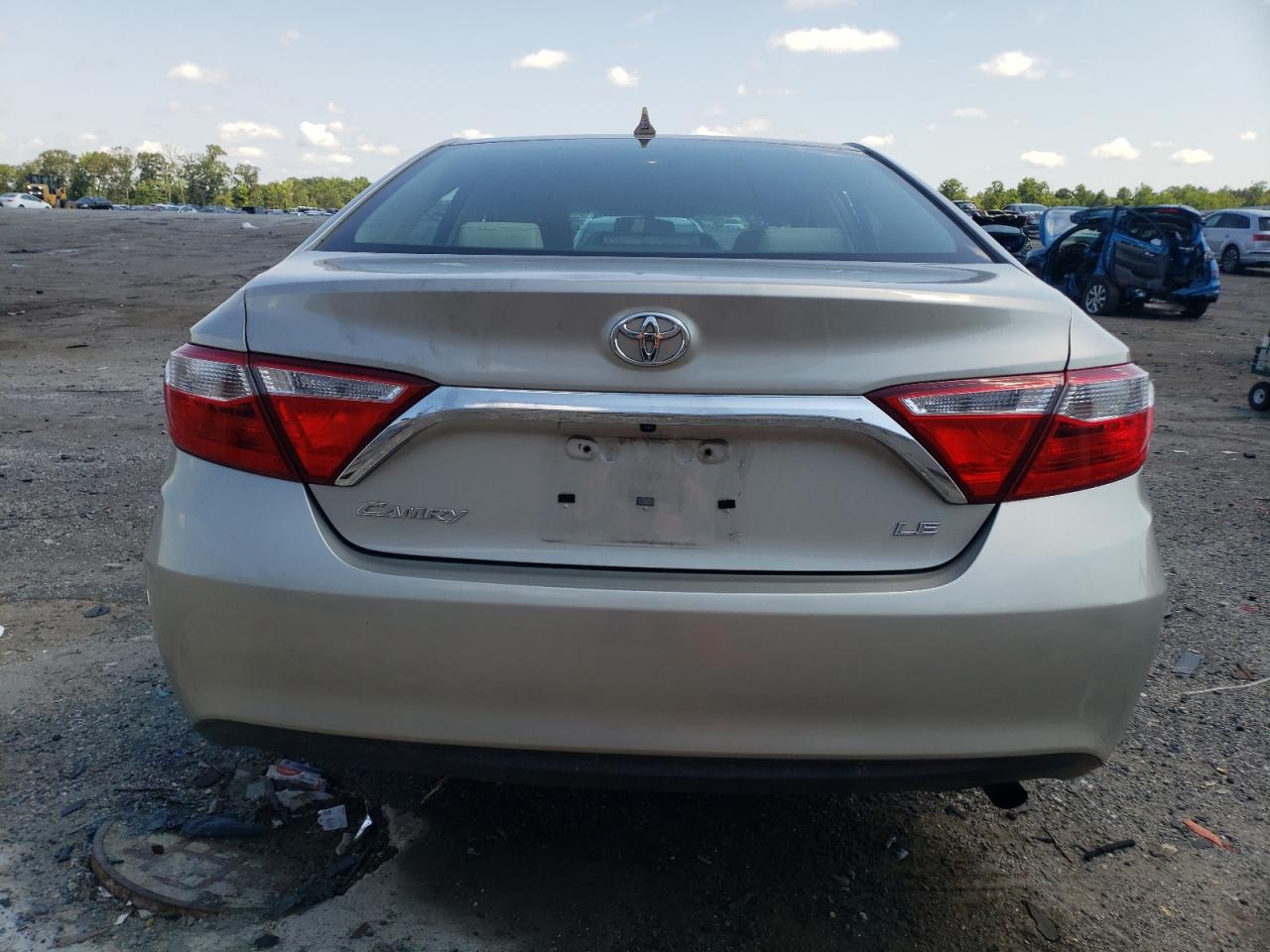 4T4BF1FK4GR571193 2016 Toyota Camry Le