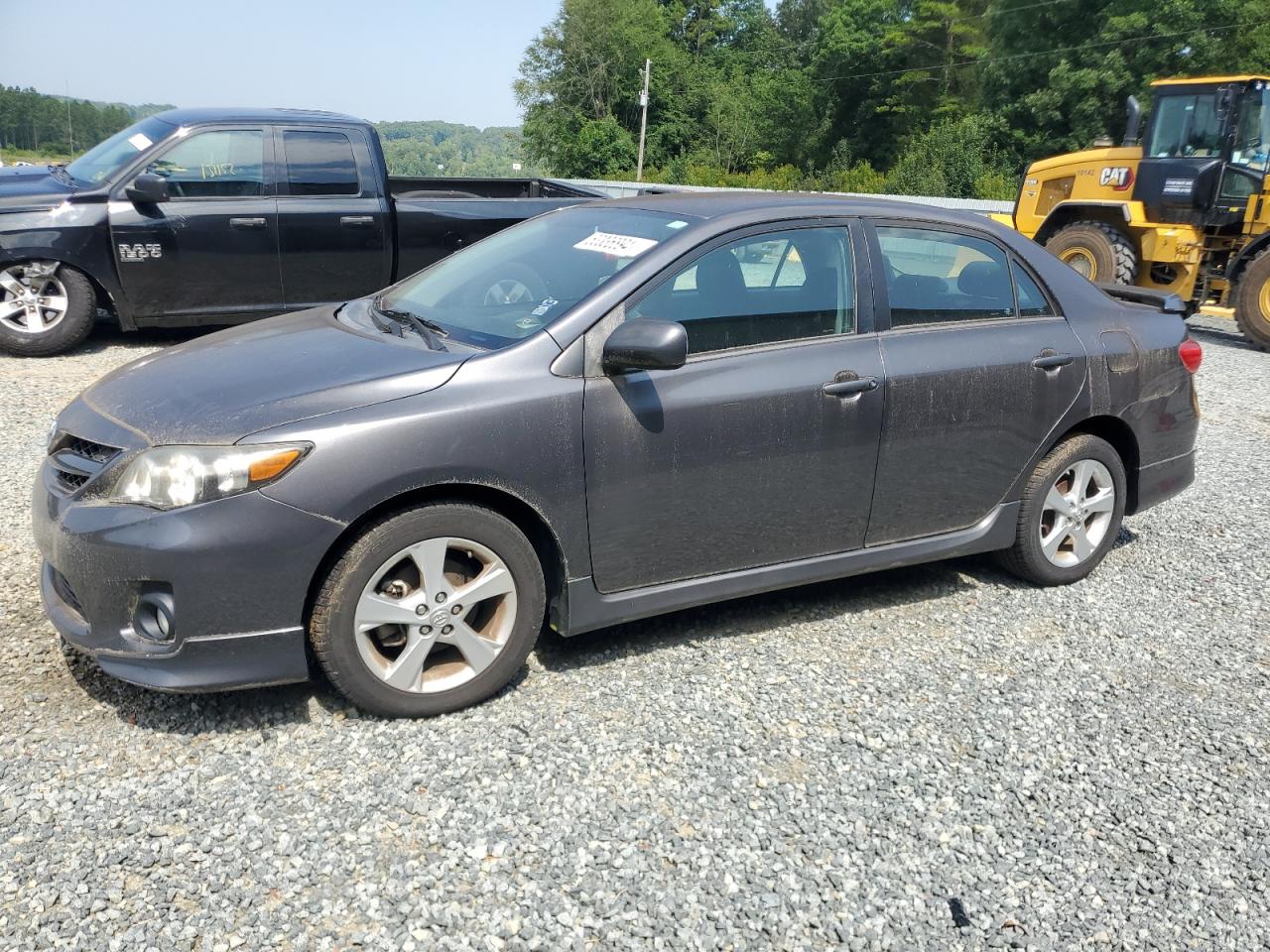 5YFBU4EE3DP195306 2013 Toyota Corolla Base