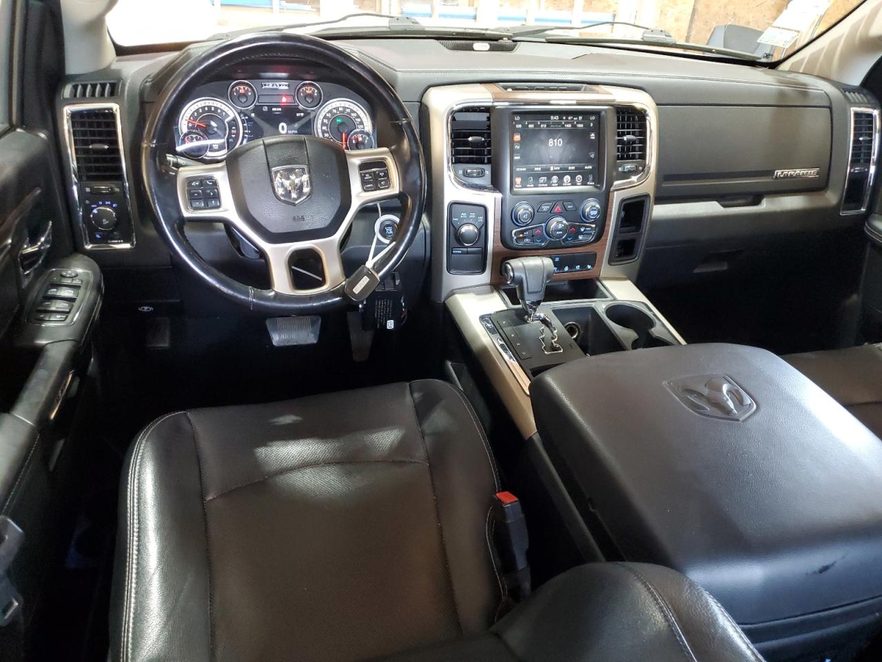 1C6RR7NT8DS654402 2013 Ram 1500 Laramie