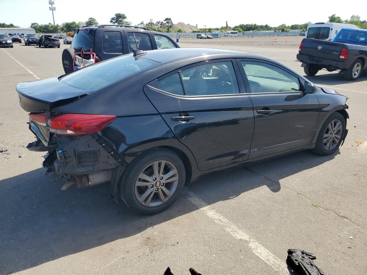 2018 Hyundai Elantra Sel vin: 5NPD84LF6JH338279