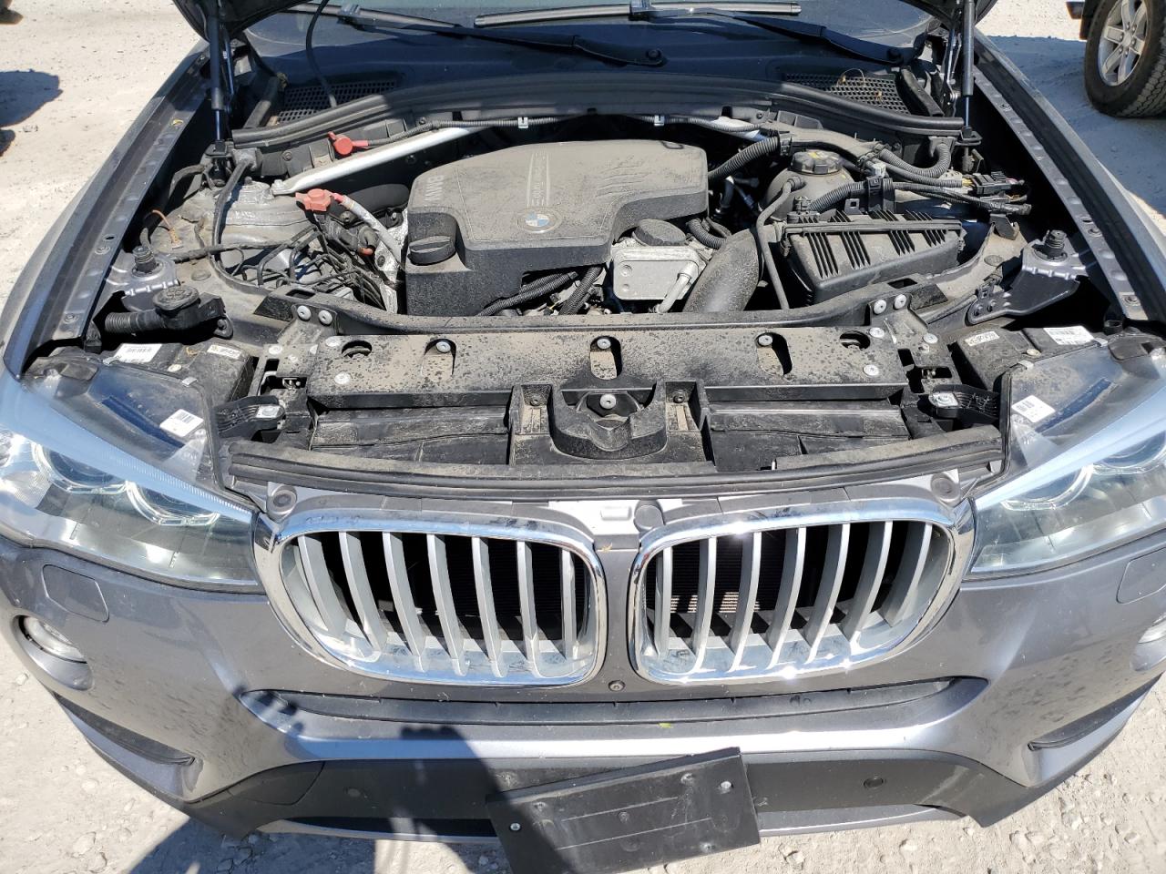 5UXWX9C5XH0T04464 2017 BMW X3 xDrive28I