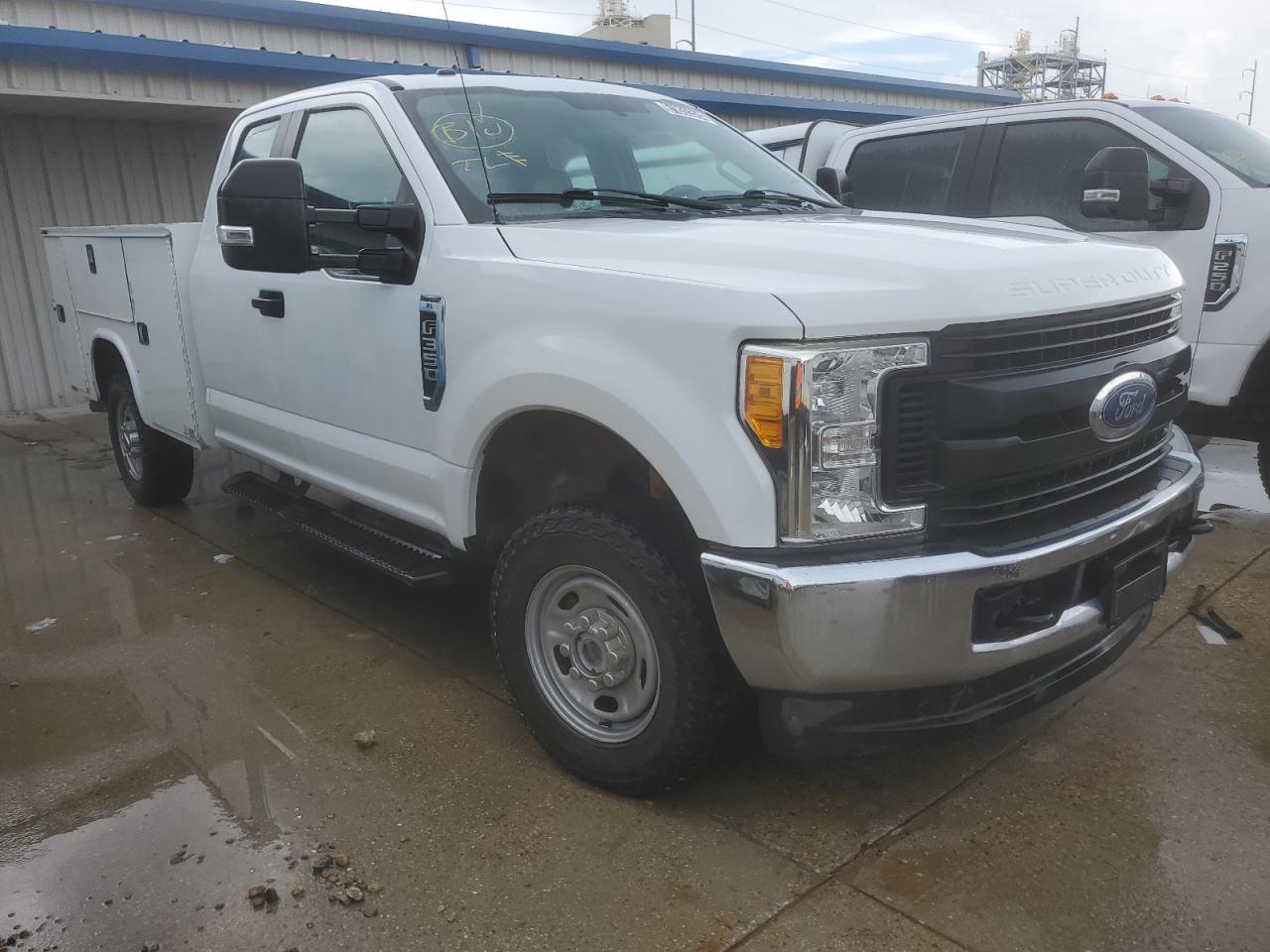 2017 Ford F350 Super Duty vin: 1FT8X3B64HEE95030