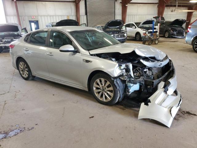 VIN 5XXGT4L3XJG256651 2018 KIA Optima, LX no.4