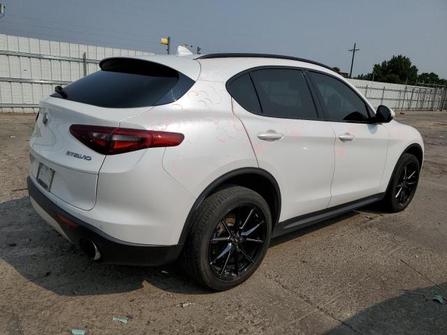 VIN ZASFAKNN5J7B79319 2018 Alfa Romeo Stelvio, Ti S... no.3