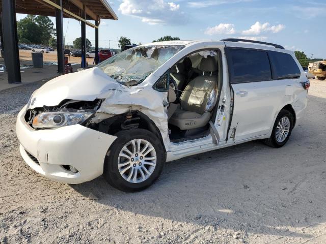 2015 TOYOTA SIENNA XLE 2015