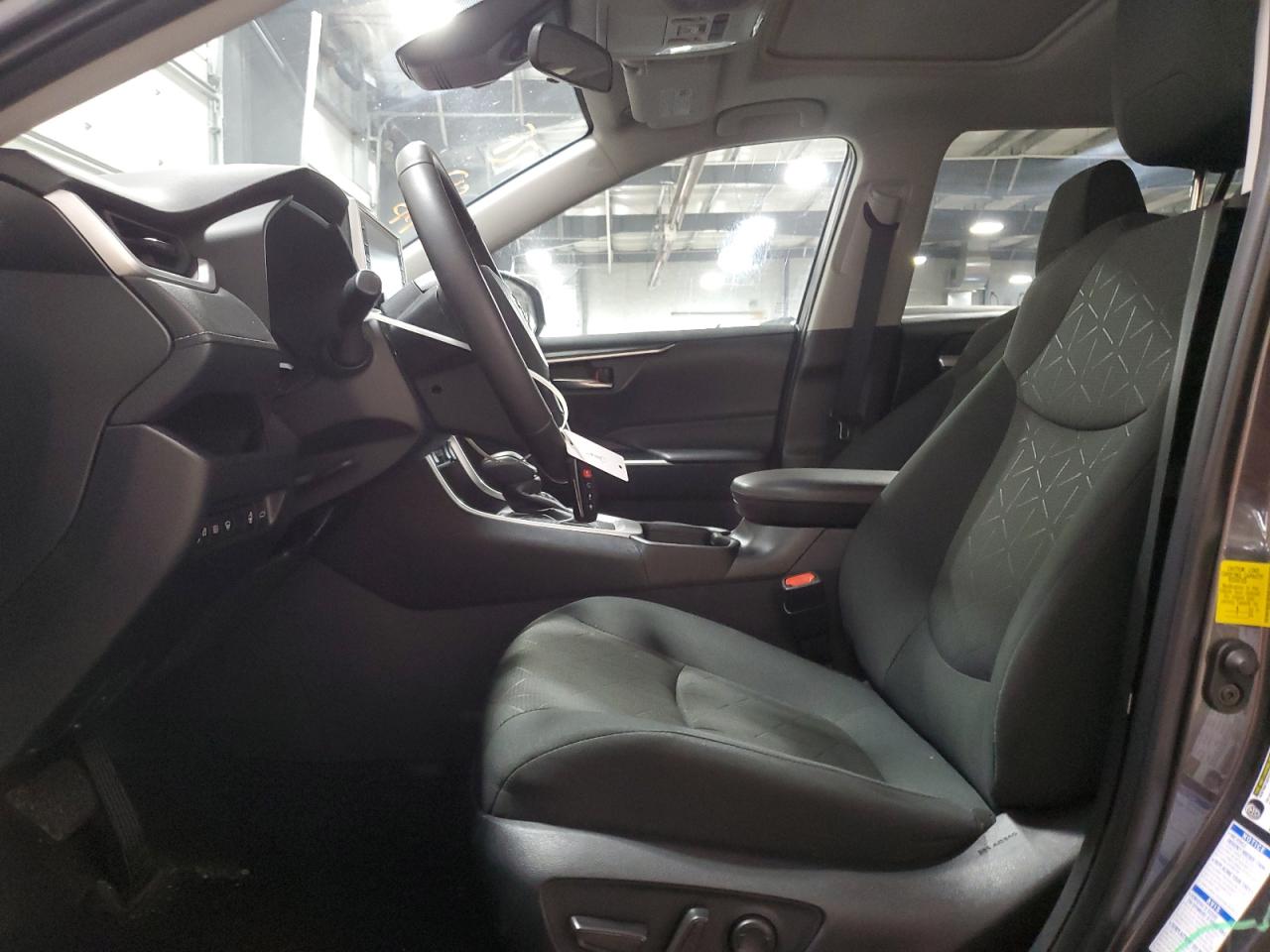 2T3P1RFV6NC293197 2022 Toyota Rav4 Xle