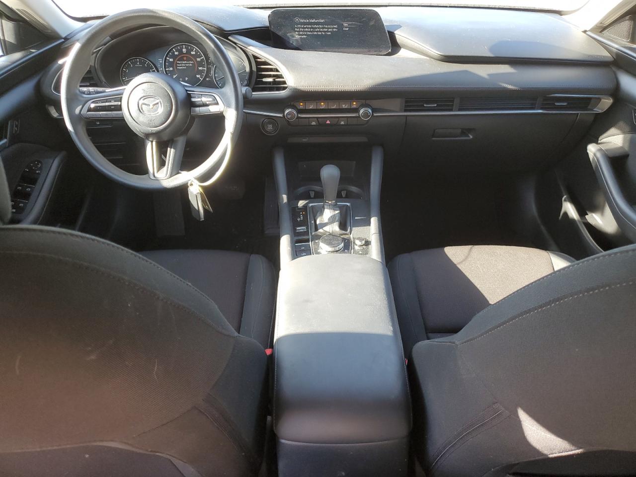 JM1BPAAL8M1305524 2021 Mazda 3