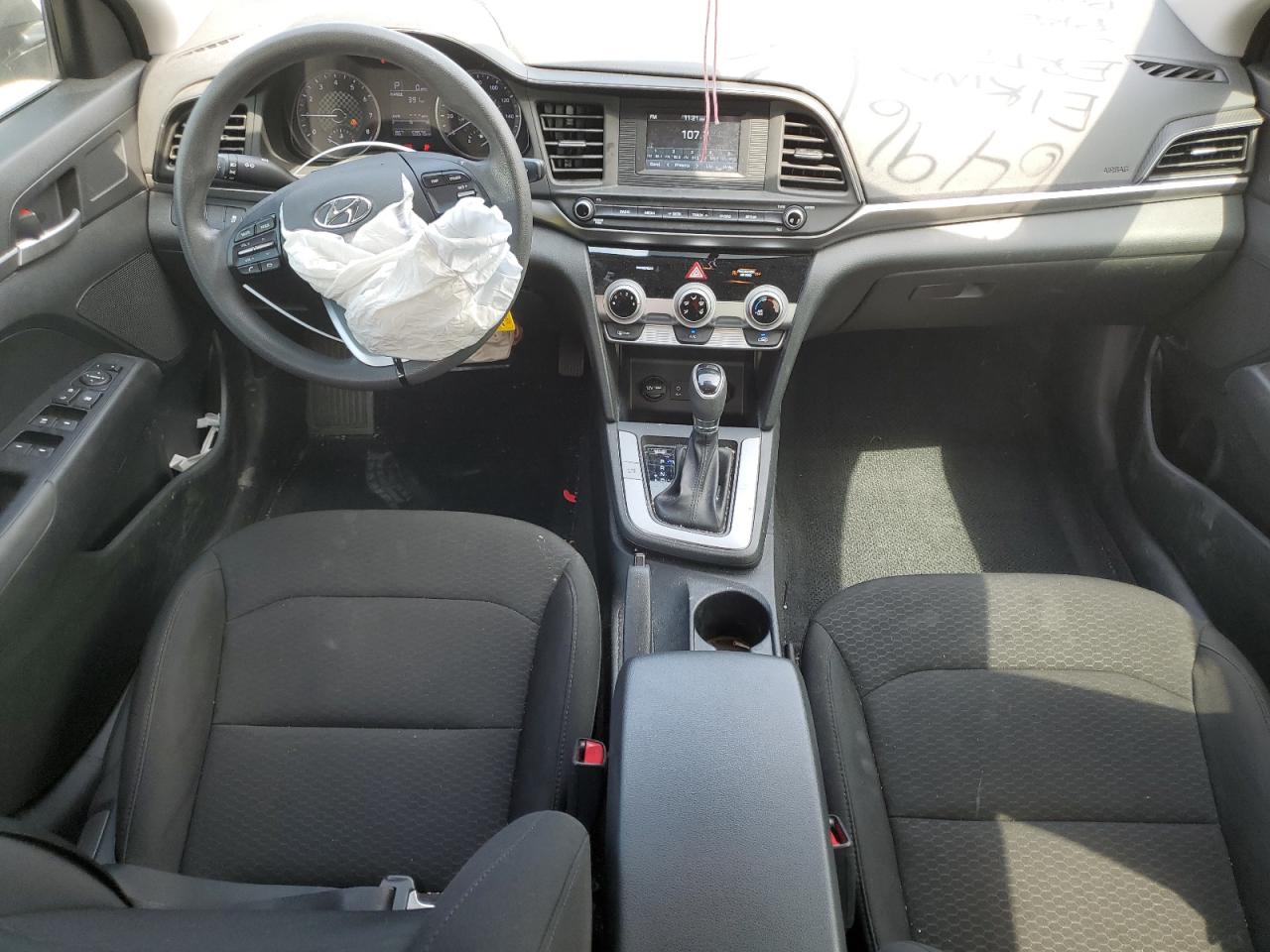 5NPD74LF6KH438600 2019 Hyundai Elantra Se