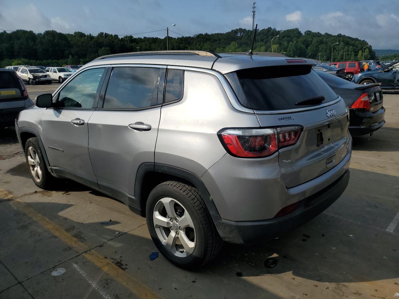 Lot #2923957944 2018 JEEP COMPASS LA