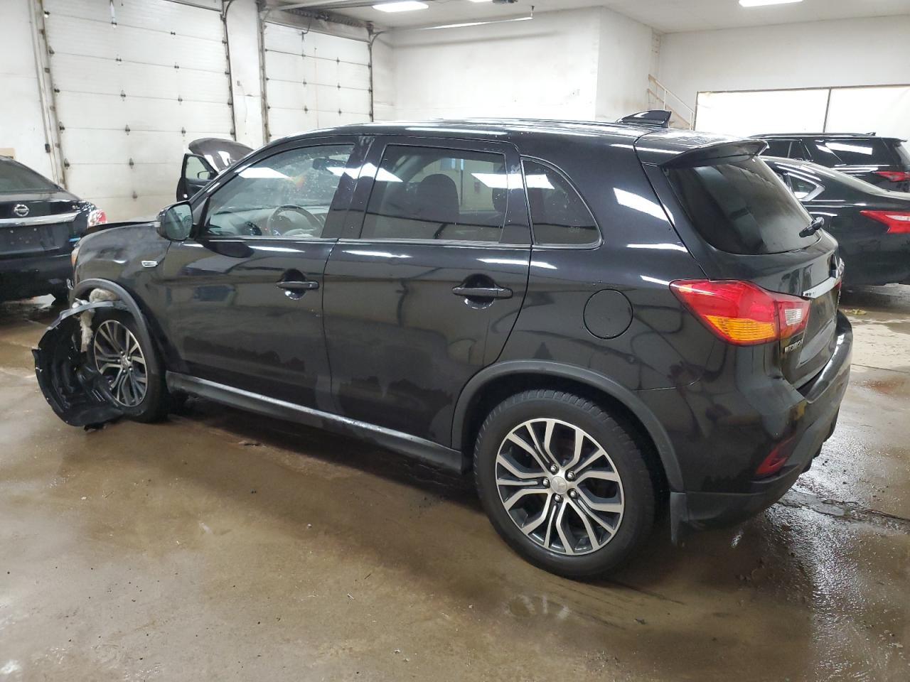 Lot #2945615154 2018 MITSUBISHI OUTLANDER