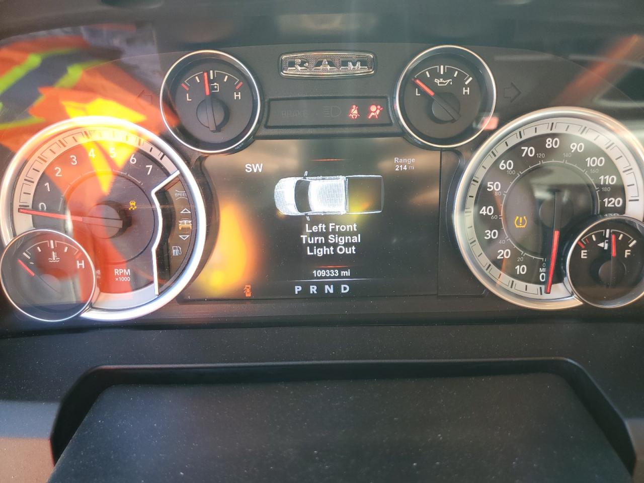 3C6RR7LT2HG525703 2017 Ram 1500 Slt