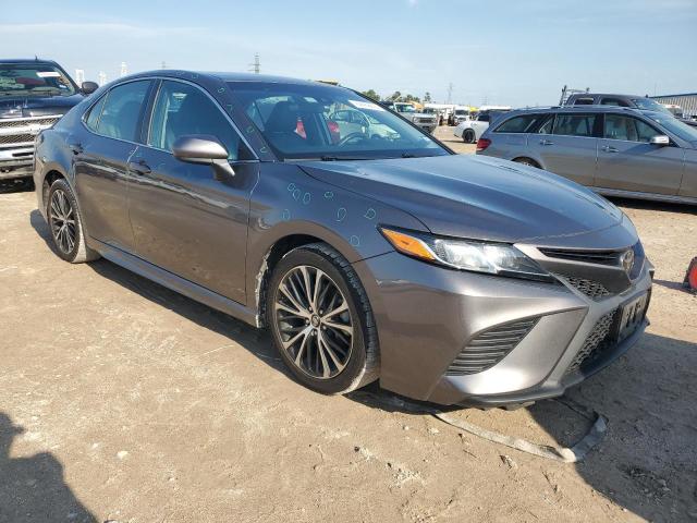 VIN 4T1B11HK5JU056541 2018 Toyota Camry, L no.4