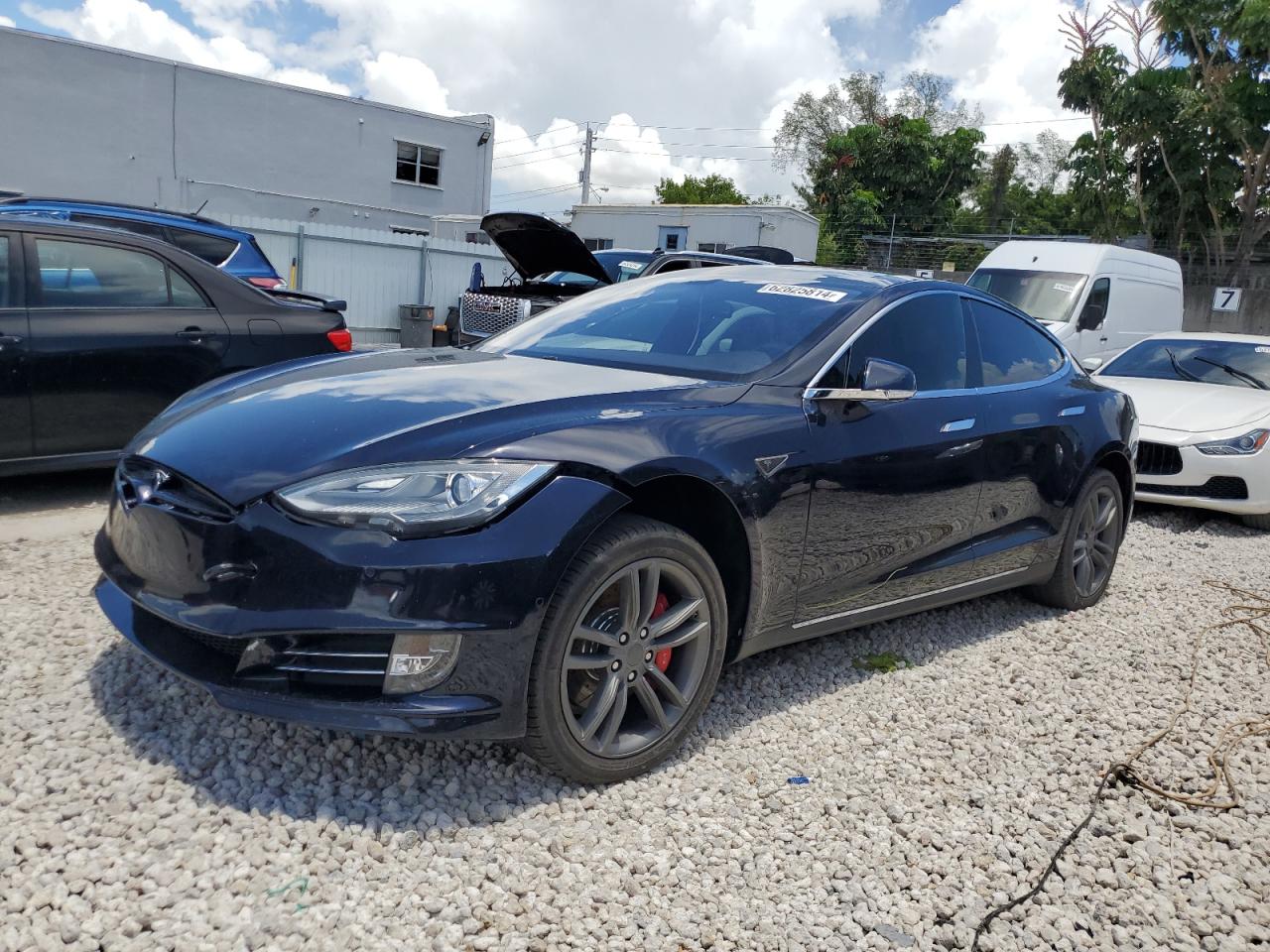 Tesla Model S 2014 