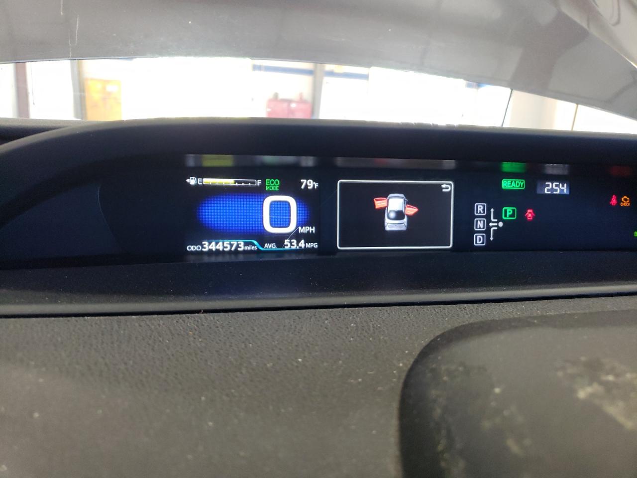 JTDKARFU6J3553126 2018 Toyota Prius