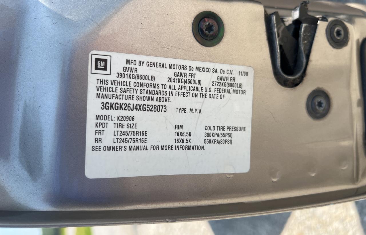 3GKGK26J4XG528073 1999 GMC Suburban K2500