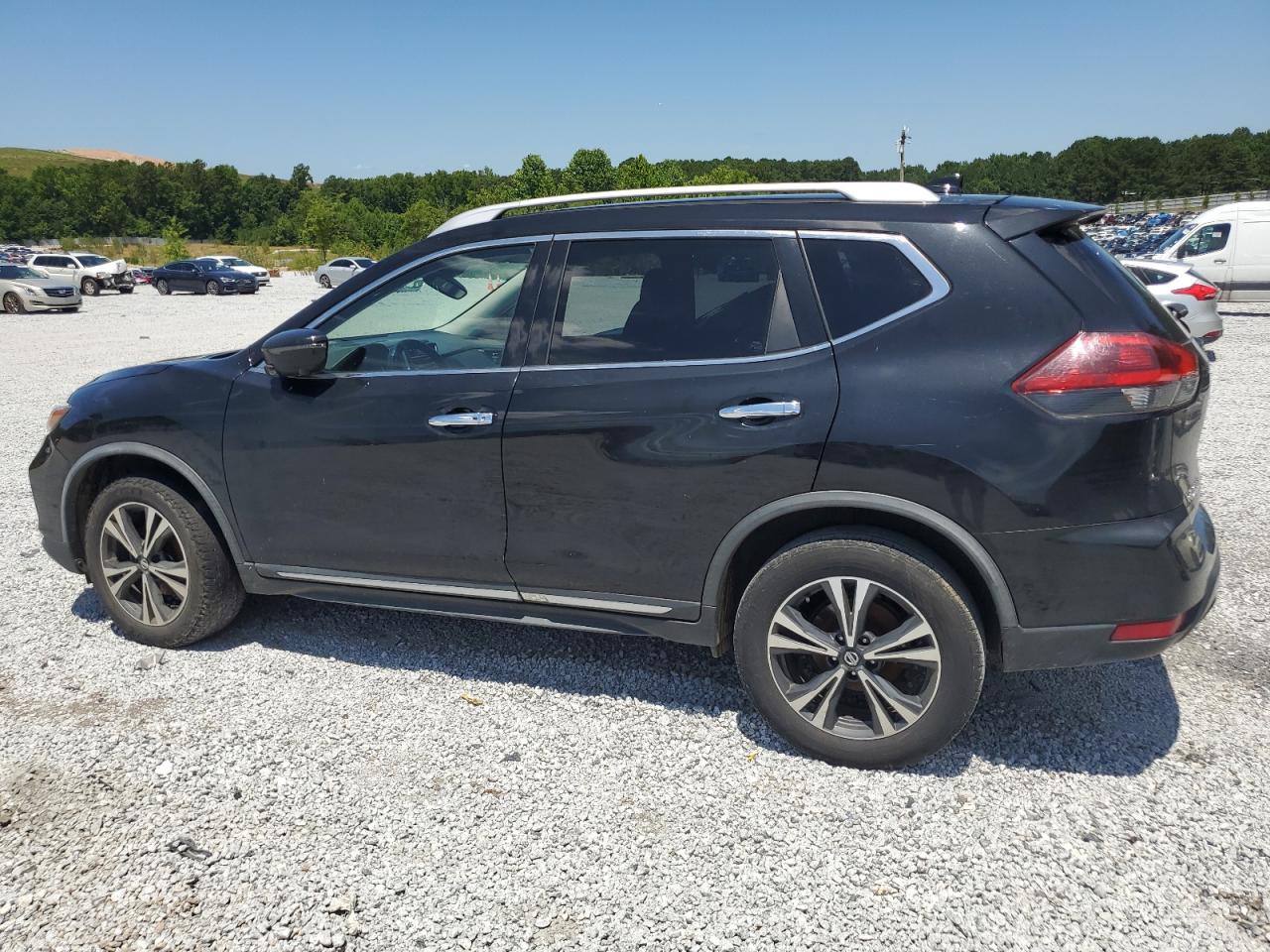 2018 Nissan Rogue S vin: JN8AT2MV6JW318625