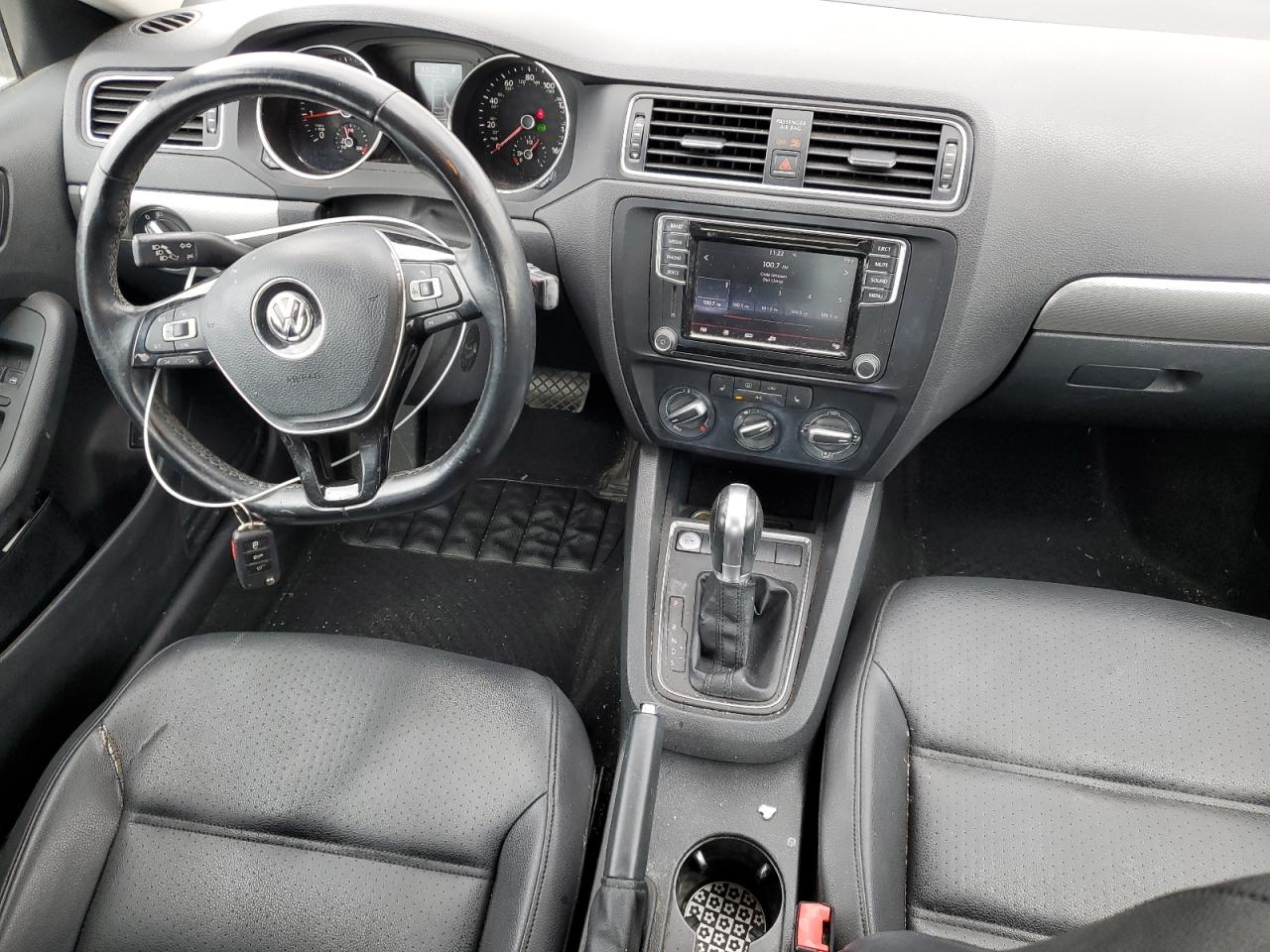 3VWDB7AJ4HM234868 2017 Volkswagen Jetta Se