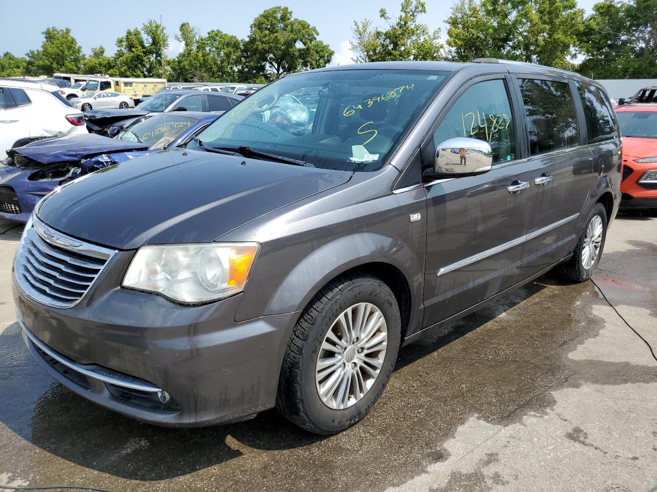 Chrysler Town and Country 2014 Touring-L