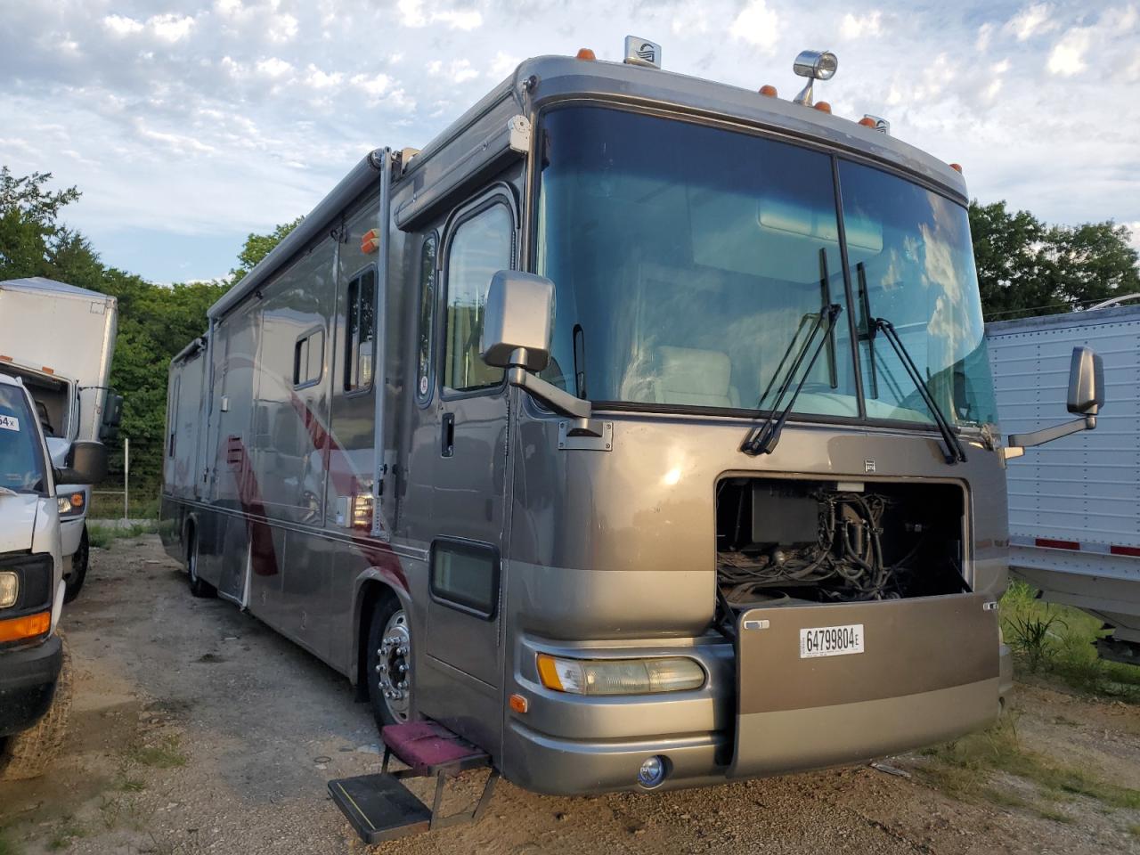 Freightliner XC Chassis 2002 