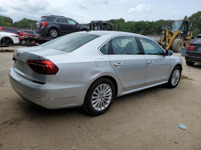 2017 VOLKSWAGEN PASSAT SE - 1VWBT7A33HC010787