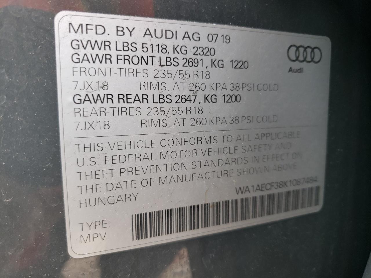 WA1AECF38K1087484 2019 Audi Q3 Premium