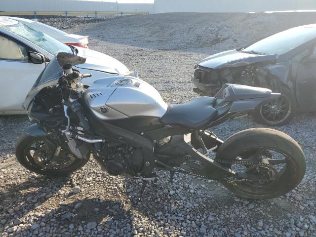 2017 YAMAHA YZFR6 JYARJ28E3HA001886