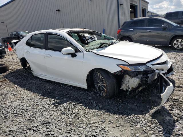 VIN 4T1B11HK4JU035082 2018 Toyota Camry, L no.4