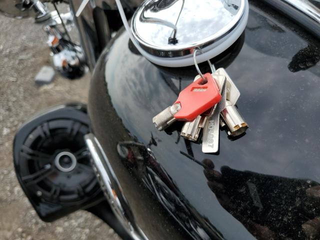 2010 HARLEY-DAVIDSON FLHRC - 1HD1FR418AB602174