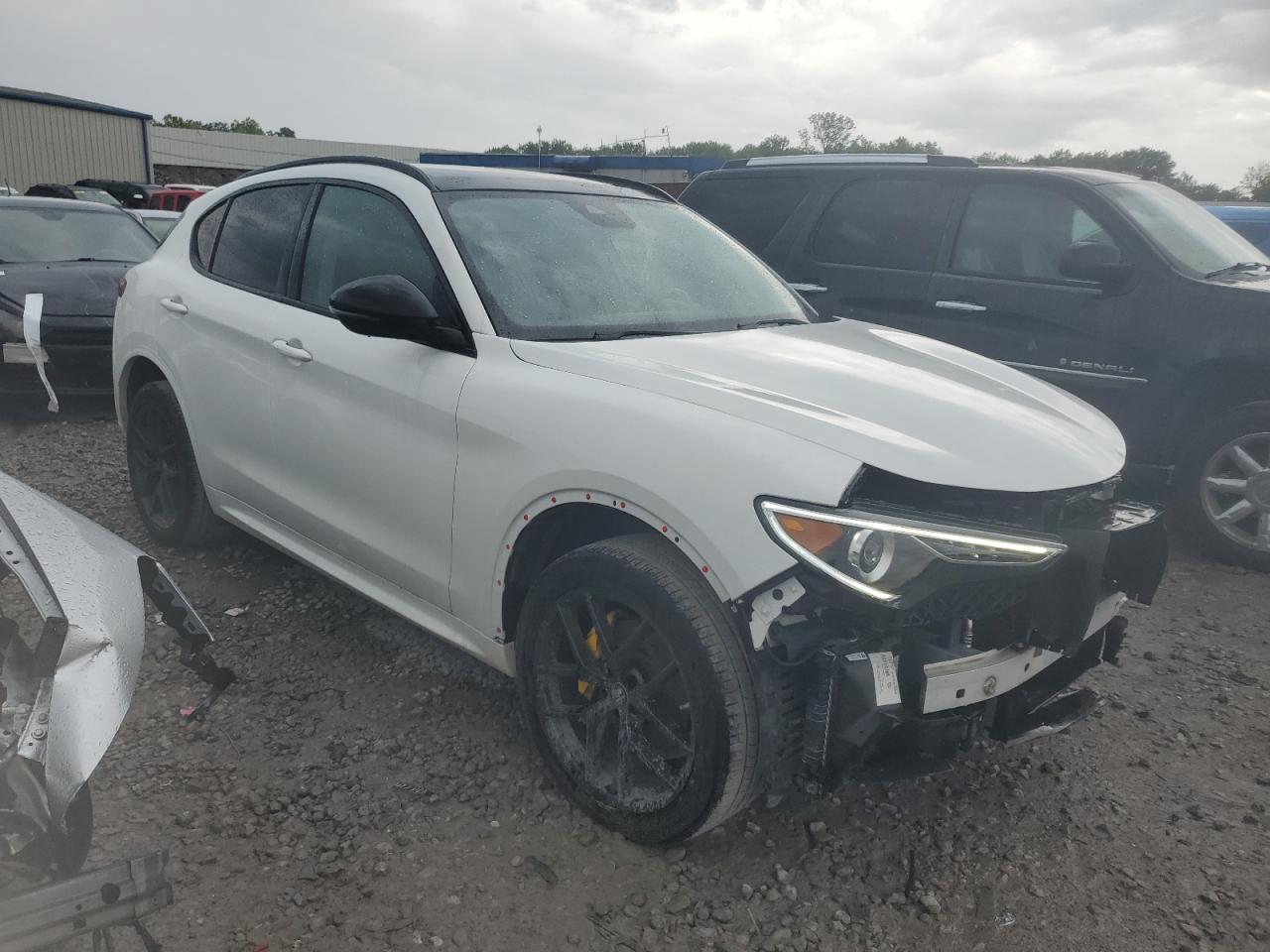 2021 Alfa Romeo Stelvio Ti vin: ZASPAKBN7M7D11638