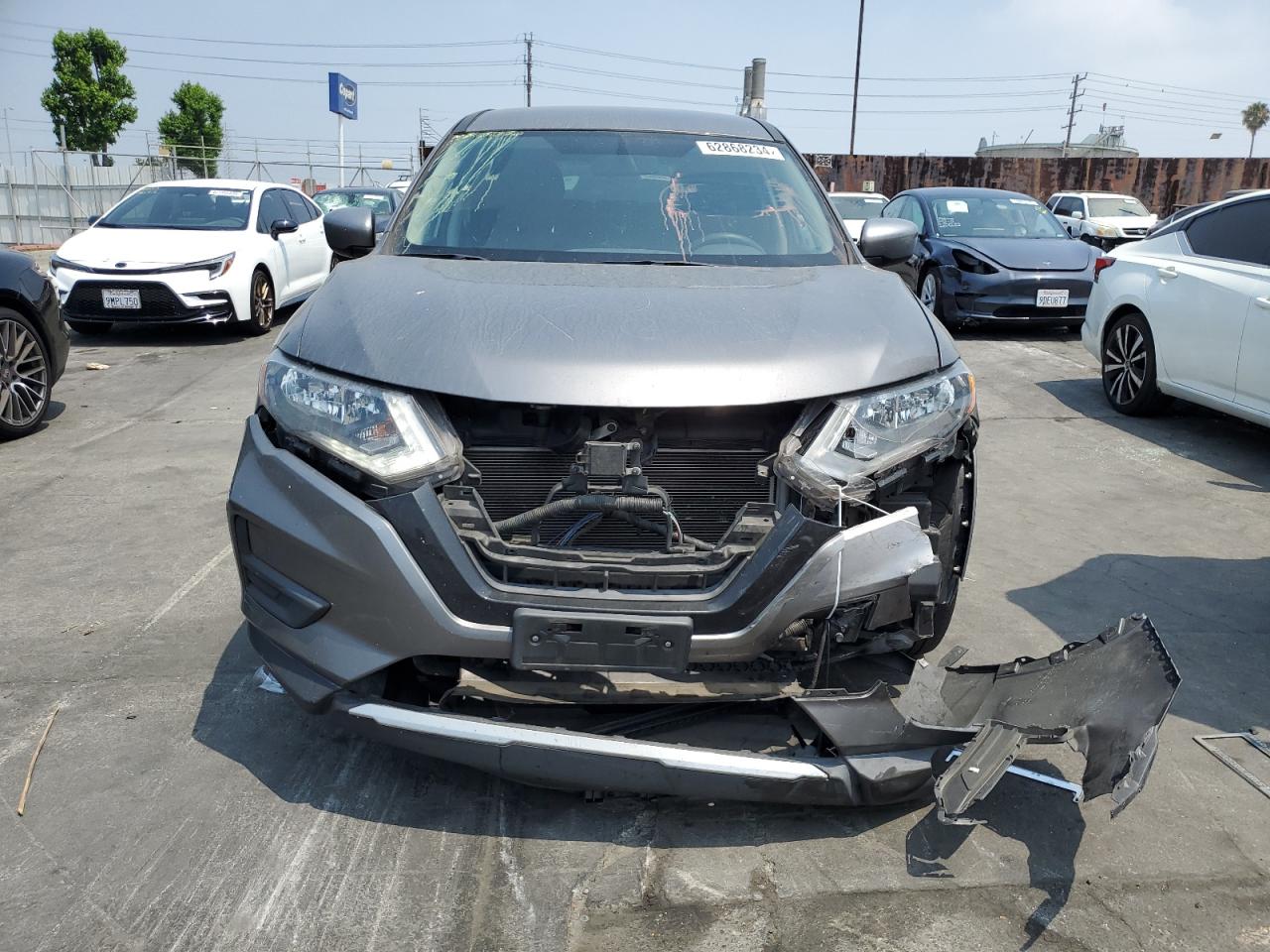 2018 Nissan Rogue S vin: KNMAT2MT7JP610773