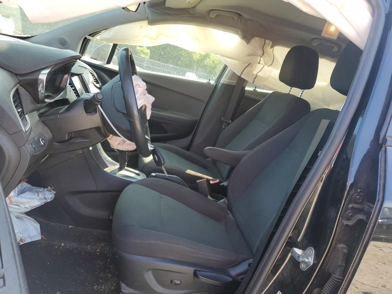 3GNCJKSB8KL316165 2019 Chevrolet Trax Ls