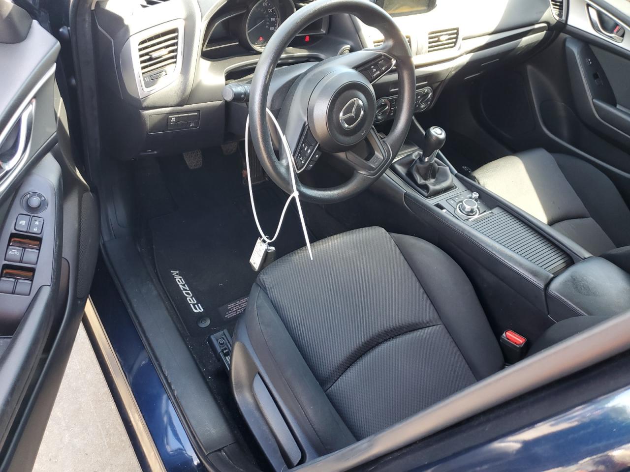 3MZBN1U71HM138627 2017 Mazda 3 Sport