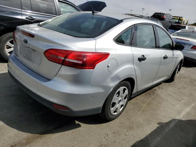 2015 Ford Focus S VIN: 1FADP3E22FL326131 Lot: 62347704