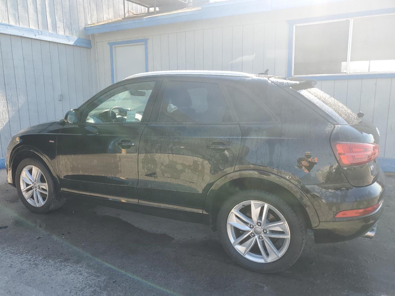 WA1BCCFSXJR022461 2018 Audi Q3 Premium