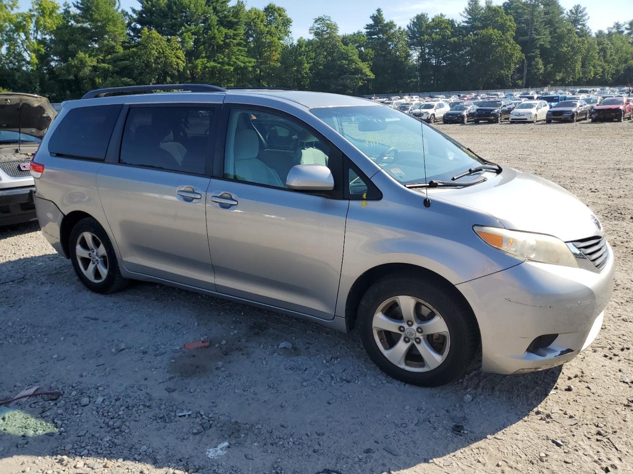 5TDKK3DCXBS009278 2011 Toyota Sienna Le