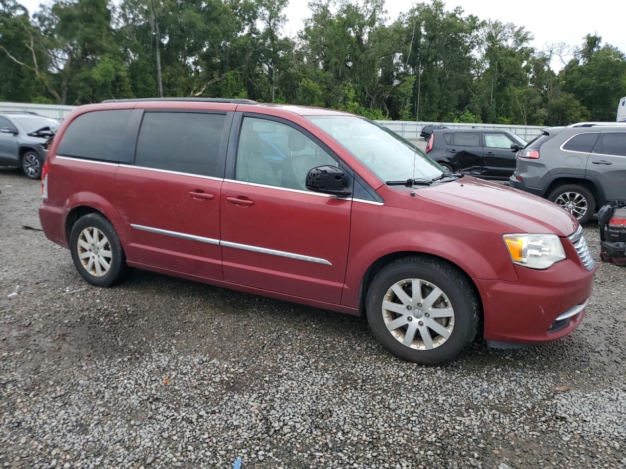 2016 Chrysler Town & Country Touring vin: 2C4RC1BG5GR188075